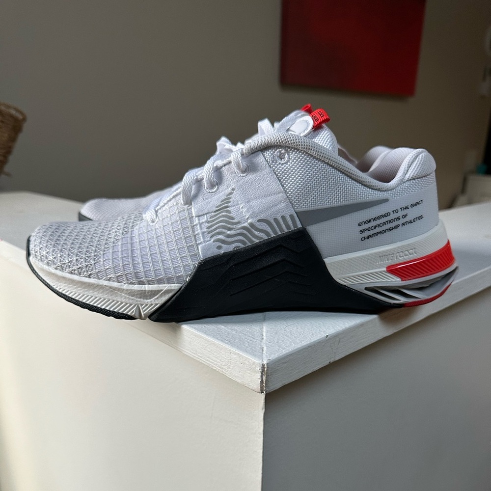 Worn once Nike metcon hyper lift shoes